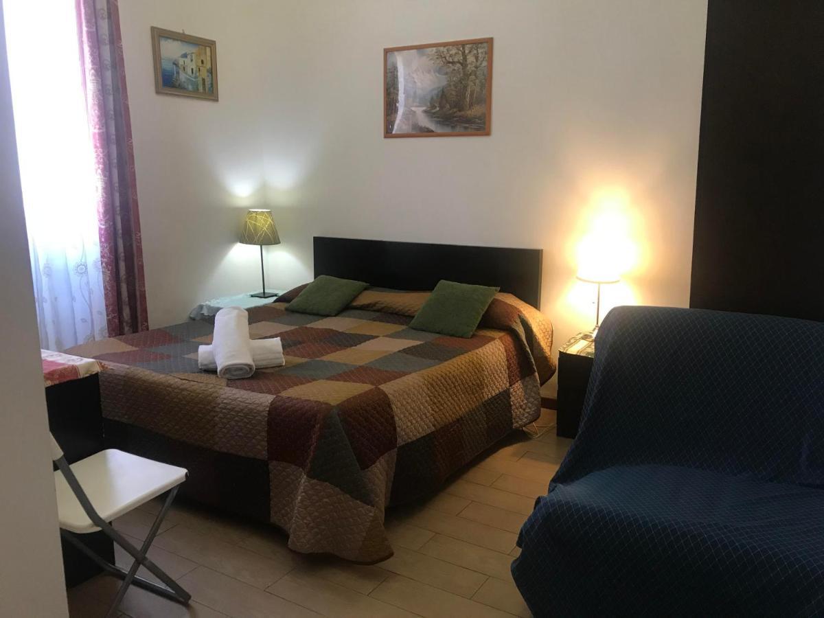 Casa Dell'Amicizia Acomodação com café da manhã Roma Exterior foto